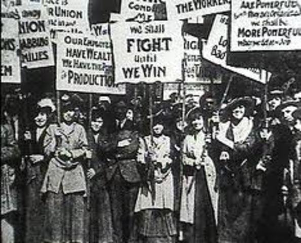 100,00 American workers go on strike supporting 8 hour work day