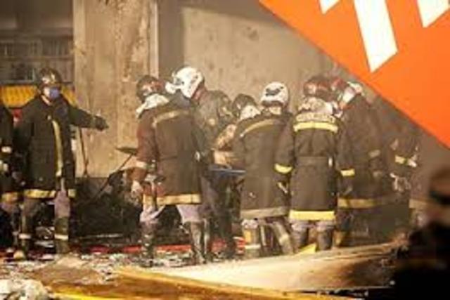 bombeiros conseguem resgatar vitimas