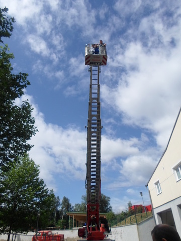 ΒΙΩΜΑΤΙΚΗ Η ΕΚΔΡΟΜΗ ΣΤΗ ΠΥΡΟΣΒΕΣΤΙΚΗ