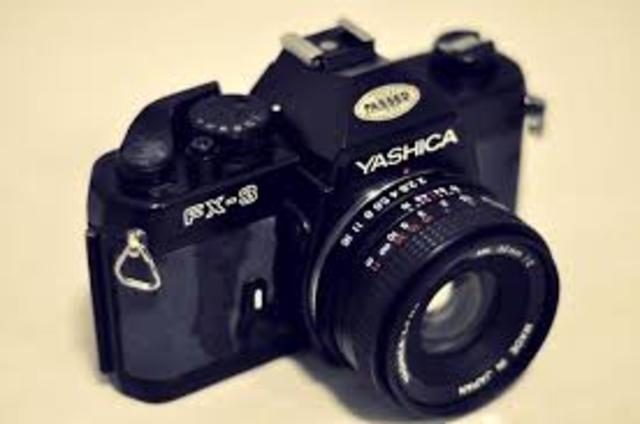 Cámara de fotos Yashica 3000