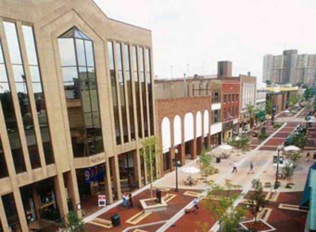 First Ever Pedstrian Mall Built in Kalamazoo
