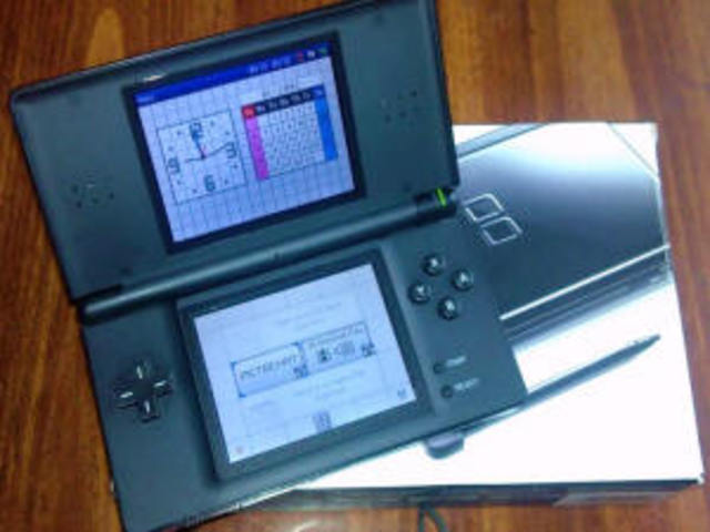 Nintendo DS Lite