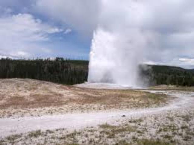 Yellowstone first national park