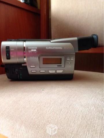 Videocámara Grundig.