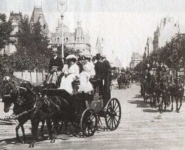 Primer coche a caballo