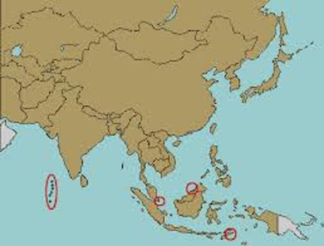 Jayavarman II merges with smaller states