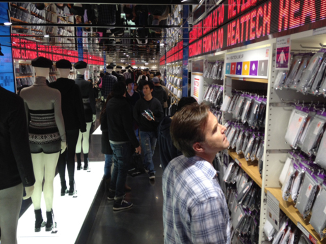 The company had more tha 300 stores in Japan