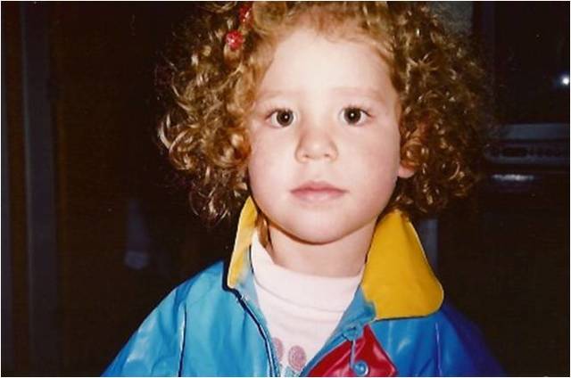 Primeiro corte de cabelo-Marcela