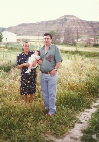 Muere mi abuela paterna.