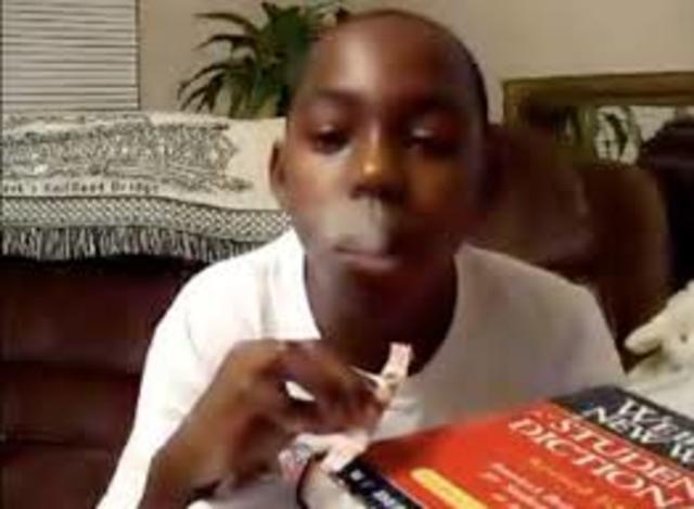 UNA ESCULEA DE COLOR