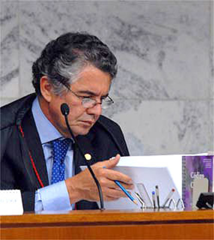 Decisão do STF põe fim ao troca-troca partidário por Gabriel Haddad