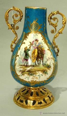 Surge la procelana de Sevres