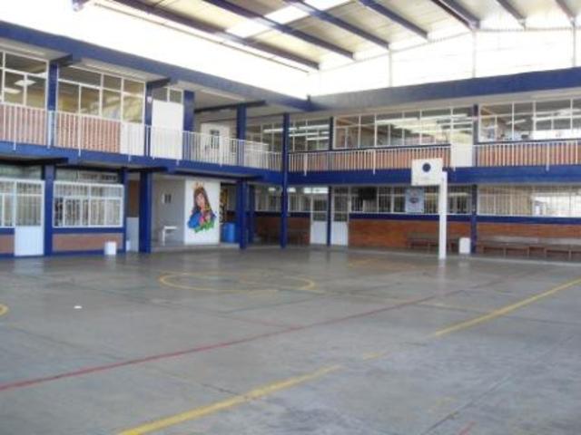 Entre a la primaria en el INEB