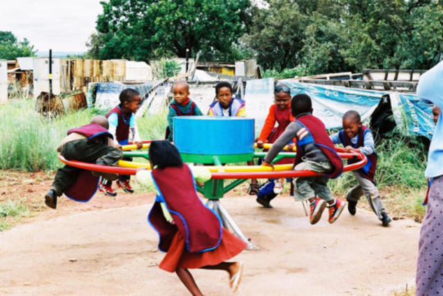 Play Pump Merry Go-Round Water Pump