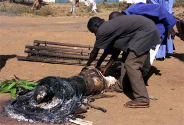 La muerte de 105 nigerianos obliga a suspender el concurso de Miss Mundo