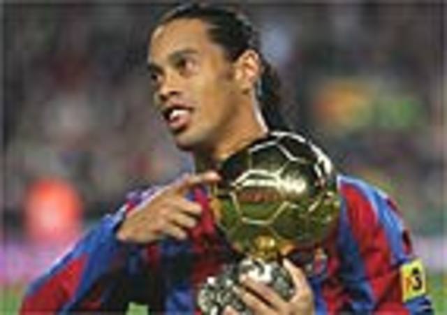 Esporte- Ronaldinho melhor do mundo