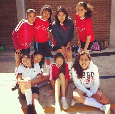 Un Equipo de Volibol improvisado