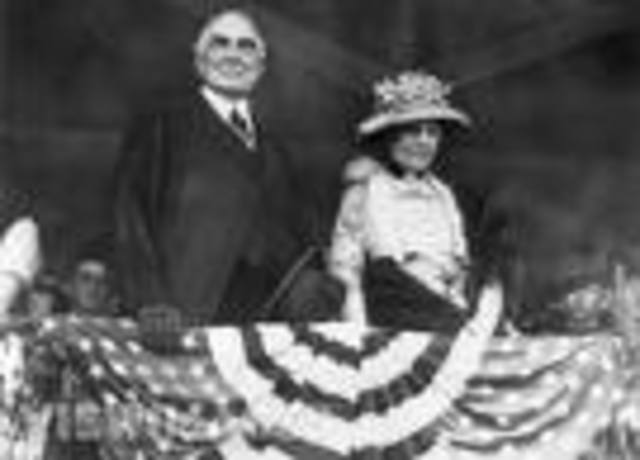 Warren G Harding Elected President