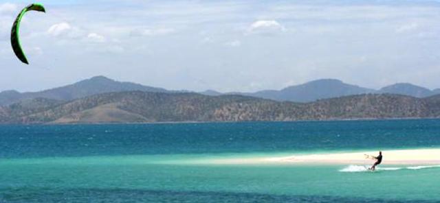 Daugo island, go kite surfing