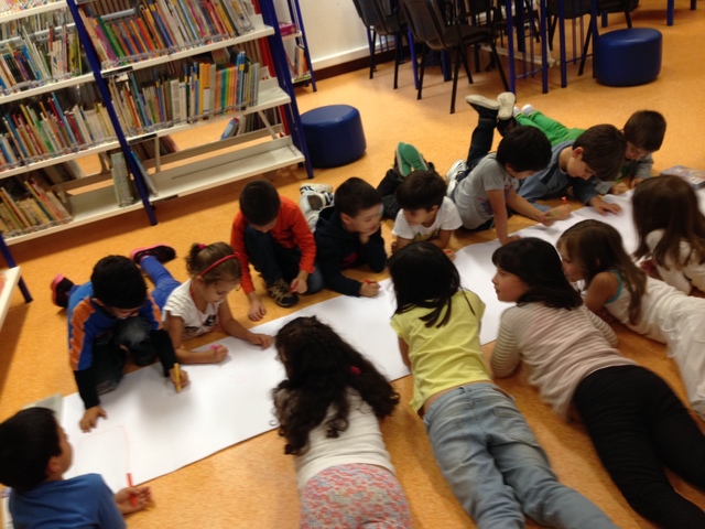 Começámos a construir mapas de ideias.