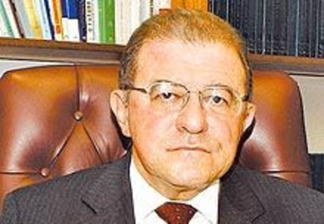 Política - Paulo Medina