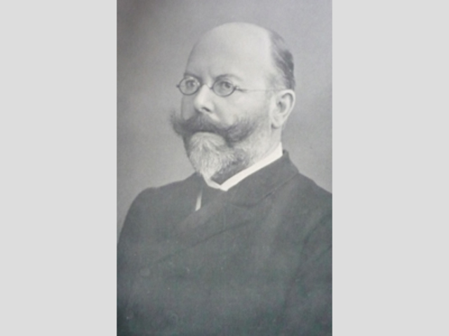 Cultivating Corynebacterium diphtheriae