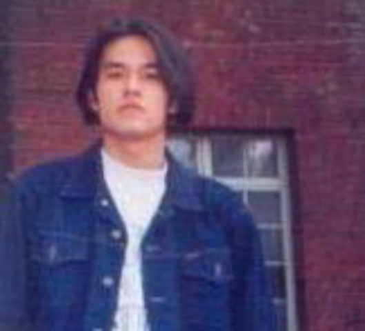 第一首发表的歌曲是「三暝三日」，收录在吴宗宪的台语歌专辑中，正式开启音乐创作之路。