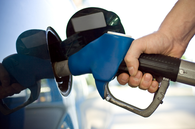 Gas Prices drop Below $3