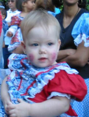 Minha primeira  festa Junina- Ana Luisa