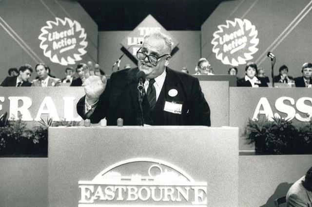 Liberals win the election but lose their overall majority