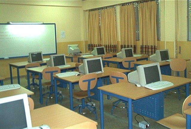 Entro al instituto ies murgi y es TIC