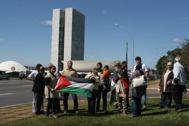 Brasil aprova 680 pedidos de refúgio em apenas um dia