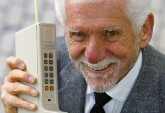 The First Mobile Phone Call