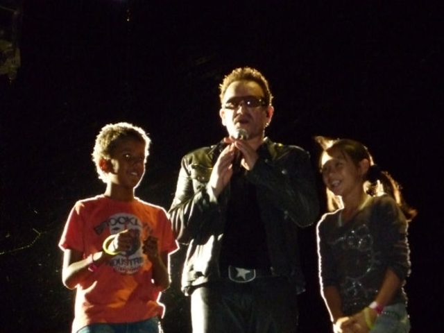 (Sense of humor) Bono brings people to stage in his concerts