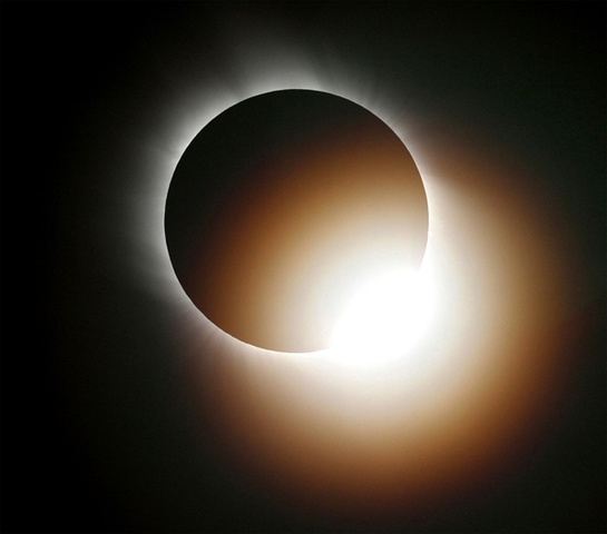 Fatos marcantes - Eclipse Total do Sol