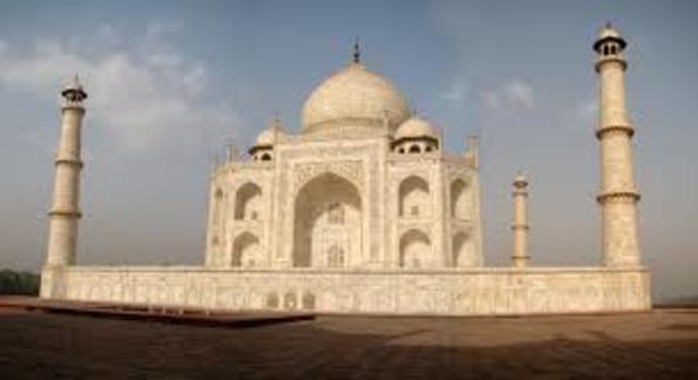 Taj Mahal was built