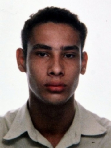 Fatos Marcantes - Um homem entra em escola pública e deixa onze mortos além de sí mesmo