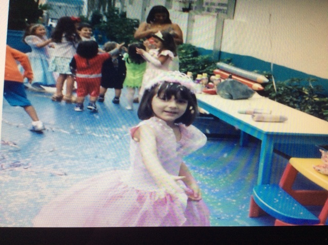 A primeira festa fantasia de Victória