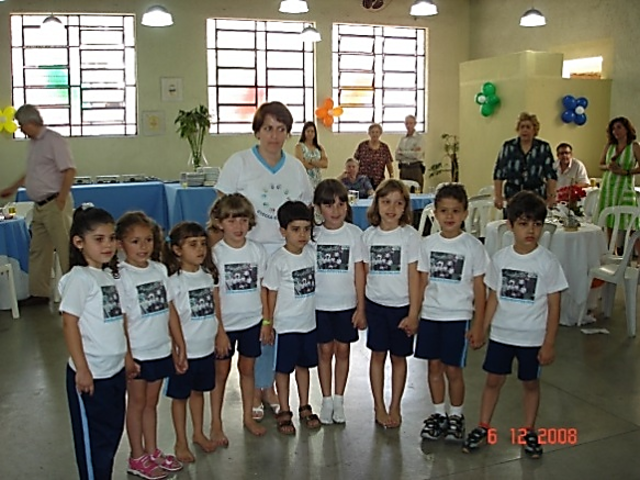 Giulia- Tchau escola velha...