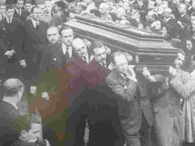 AlfonsoXIII(3.rren partea)