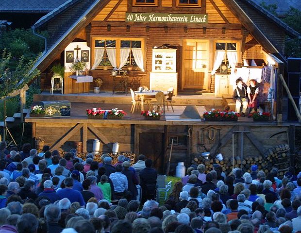 Erster Weltkrieg mit Tell Freilicht Aufführungen