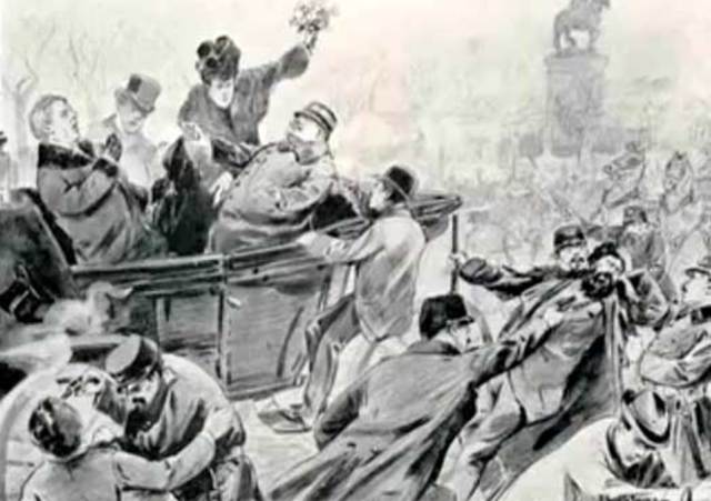 Military Revolt/King Manuel Abdictated