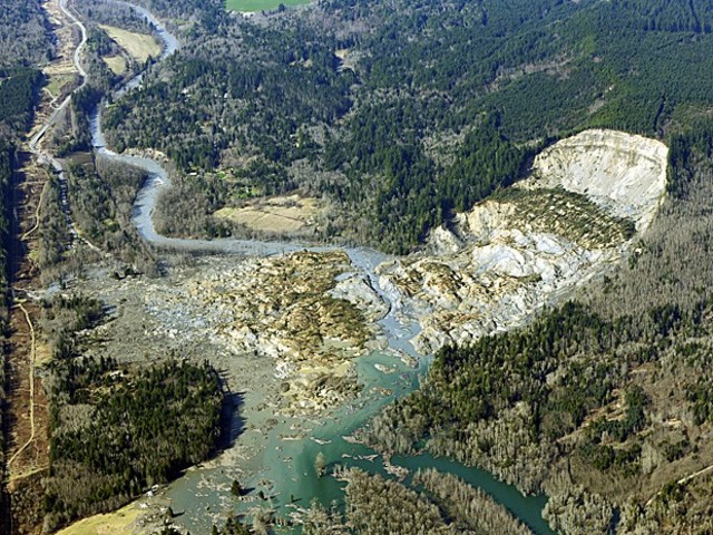 Desastres Naturais - Deslizamento de Terra em Oso