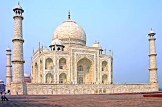 Taj Mahal built