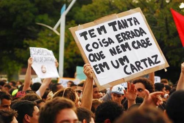 Política- Manifestações