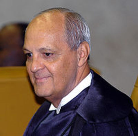 Fatos marcantes - Morte de Carlos Alberto Menezes