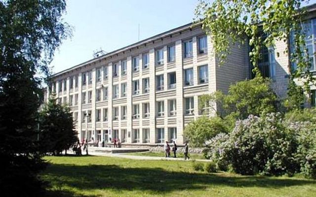 Высокий уровень подготовки выпускников.