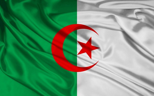 Algerian victors were allowed to become French citizens.