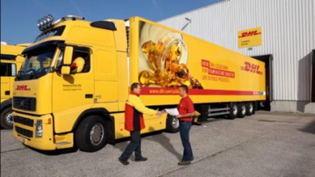 With over 3,000 clients and 314 staff, DHL used its substantial experience and expertise in the international air express industry to commence services to New Zealand, Fiji, Indonesia, Taiwan, Malaysia and Thailand.