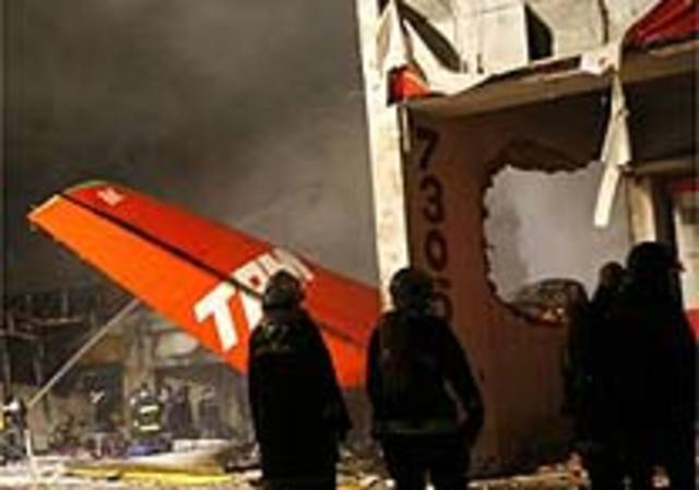 Fatos Marcantes- Acidente em aeroporto